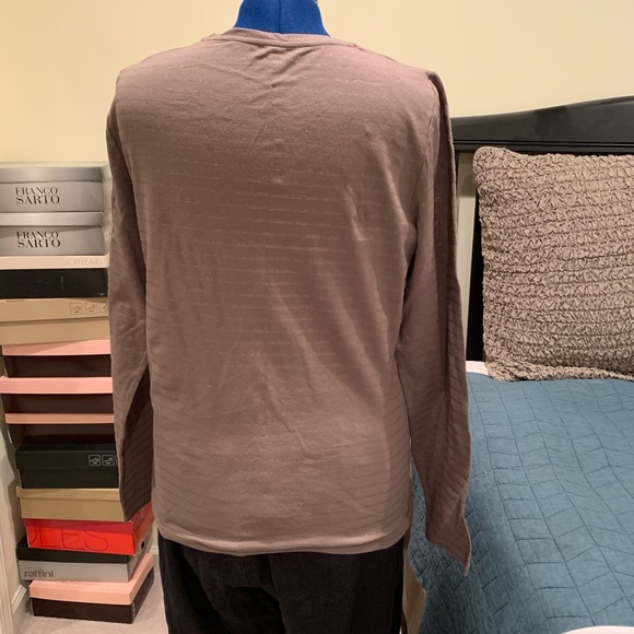 NWT Lord & Taylor Tlaupe Metallic Striped T-shirt Holiday Mink Vision - Picture 2 of 3